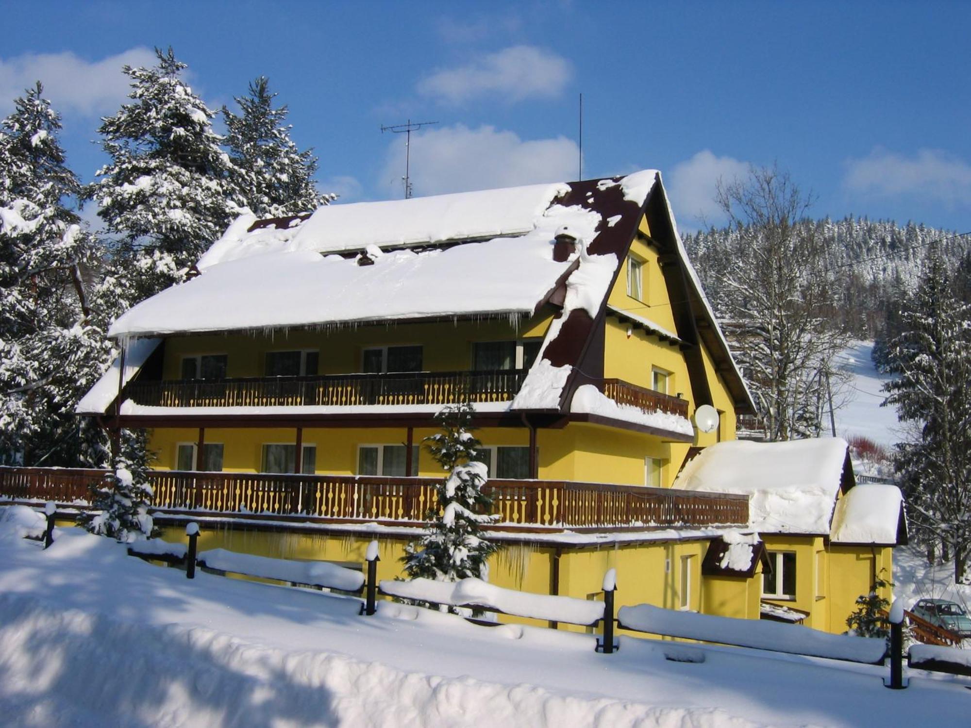 Hotel Osrodek Wypoczynkowy Barta à Tylicz Extérieur photo
