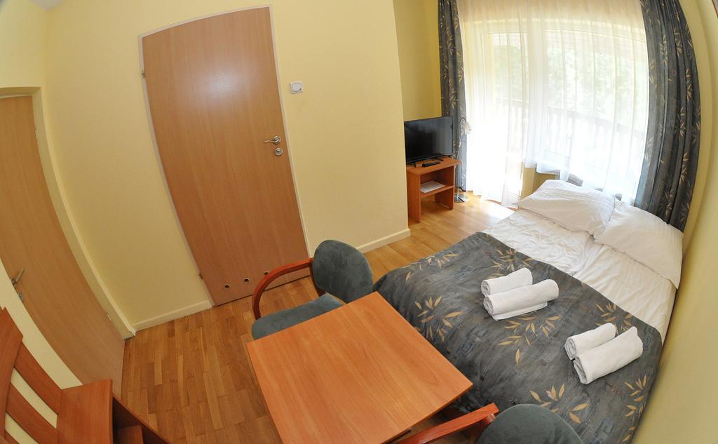 Hotel Osrodek Wypoczynkowy Barta à Tylicz Extérieur photo